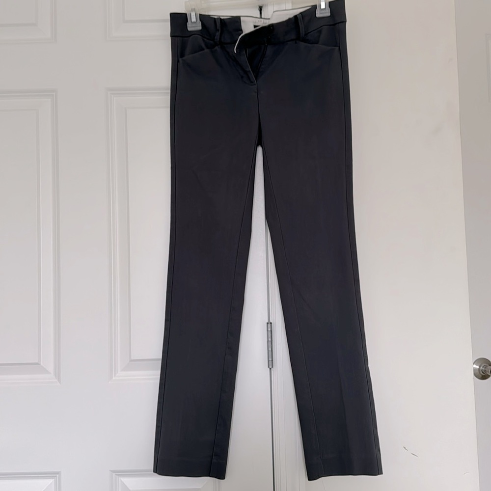 Loft 00 dark grey straight legged dress pants.